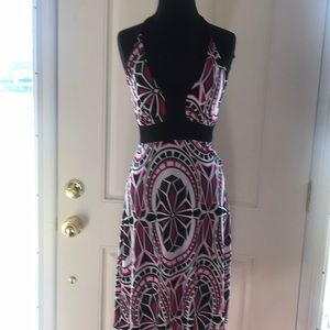 Women’s halter dress. Super cute🌸